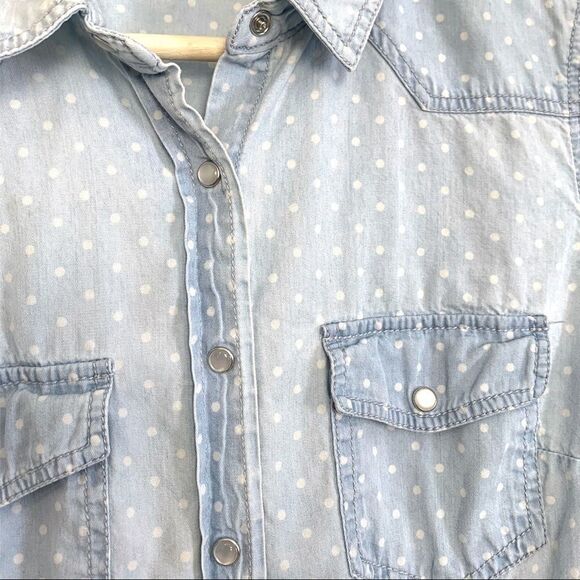 Forever 21 Polka Dot Chambray Top - Picture 3 of 8